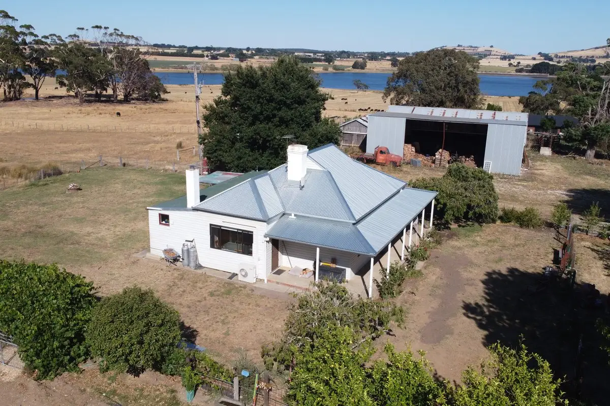 Aerial view of an iFix Roofing Geelong project – DJI 0862
