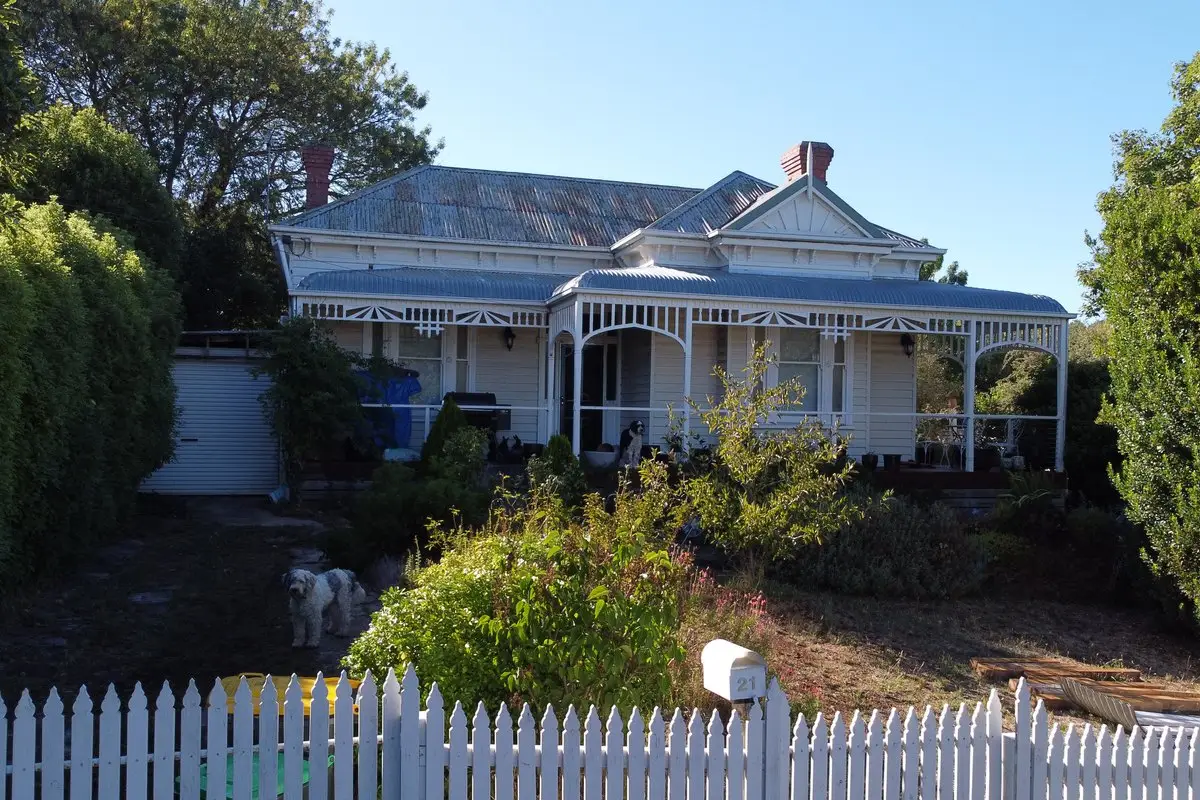 Roofing project before work – daylesford before 1