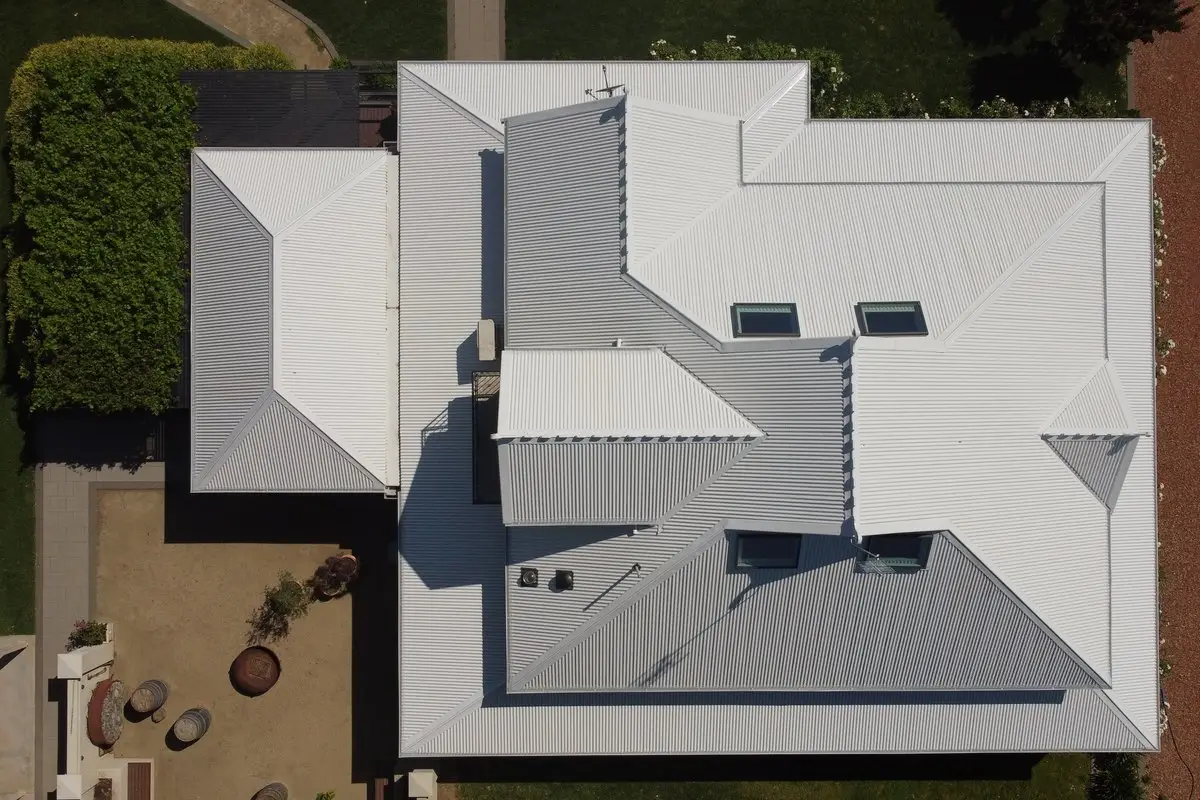 Aerial view of an iFix Roofing Geelong project – DJI 0126
