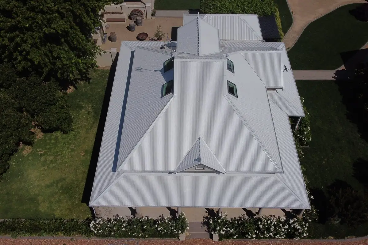 Aerial view of an iFix Roofing Geelong project – DJI 0174